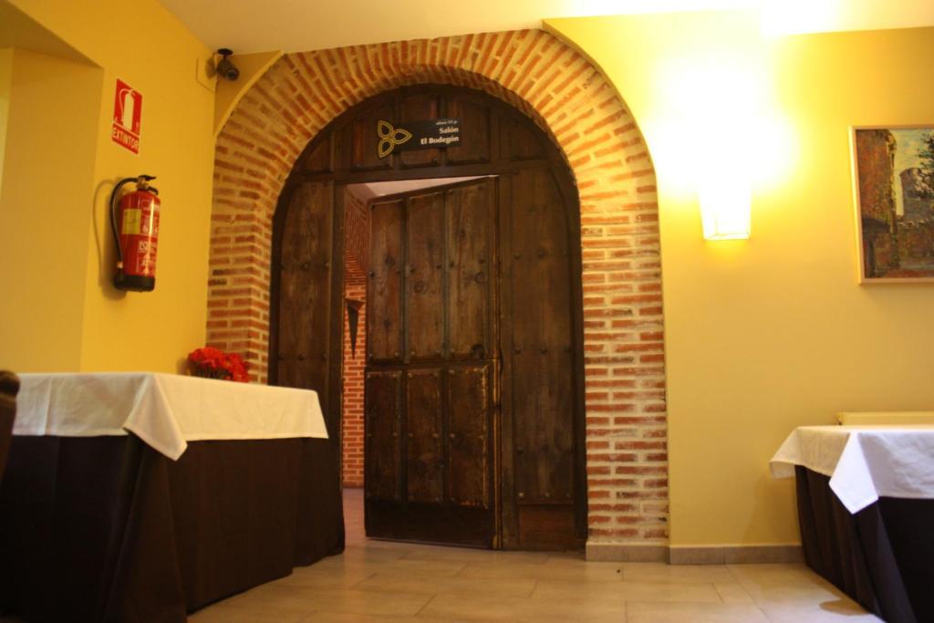 Hotel Venta Magullo La Lastrilla Exterior photo